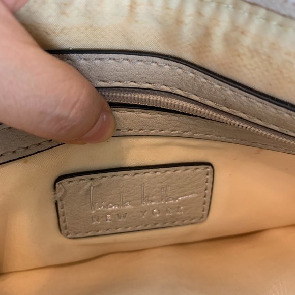 Nicole by Nicole Miller Handbag Crossbody Purse Beige Multi Zippers Adjust Strap - Picture 13 of 16